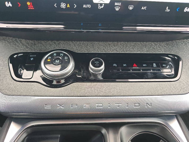 2025 Ford Expedition Tremor