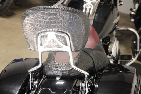 2013 Harley-Davidson STREET GLI