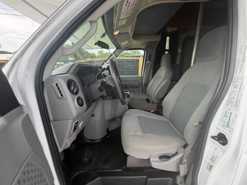 2017 Thor Motor Coach MAJESTIC 23A
