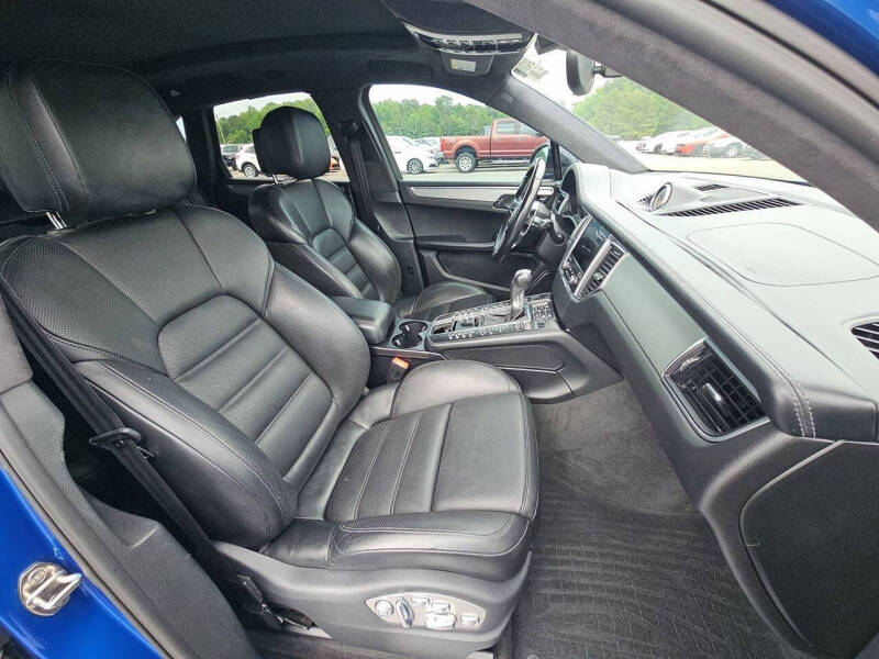 2017 Porsche Macan Turbo