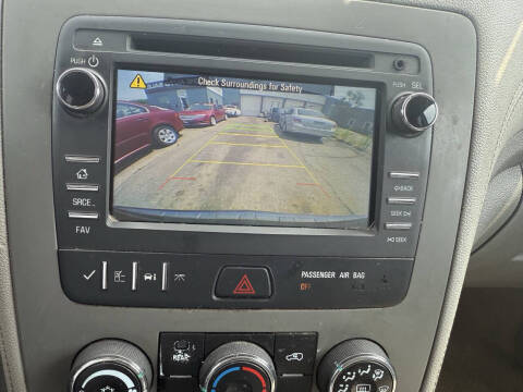 2017 Chevrolet Traverse LS