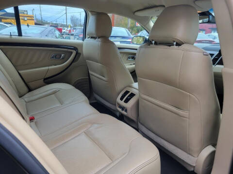 2013 Ford Taurus Limited