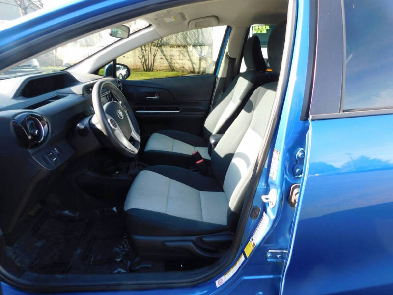 2015 Toyota Prius c