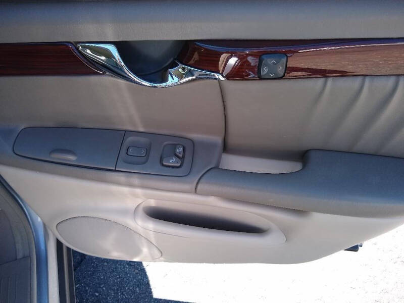 2005 Cadillac DeVille DHS