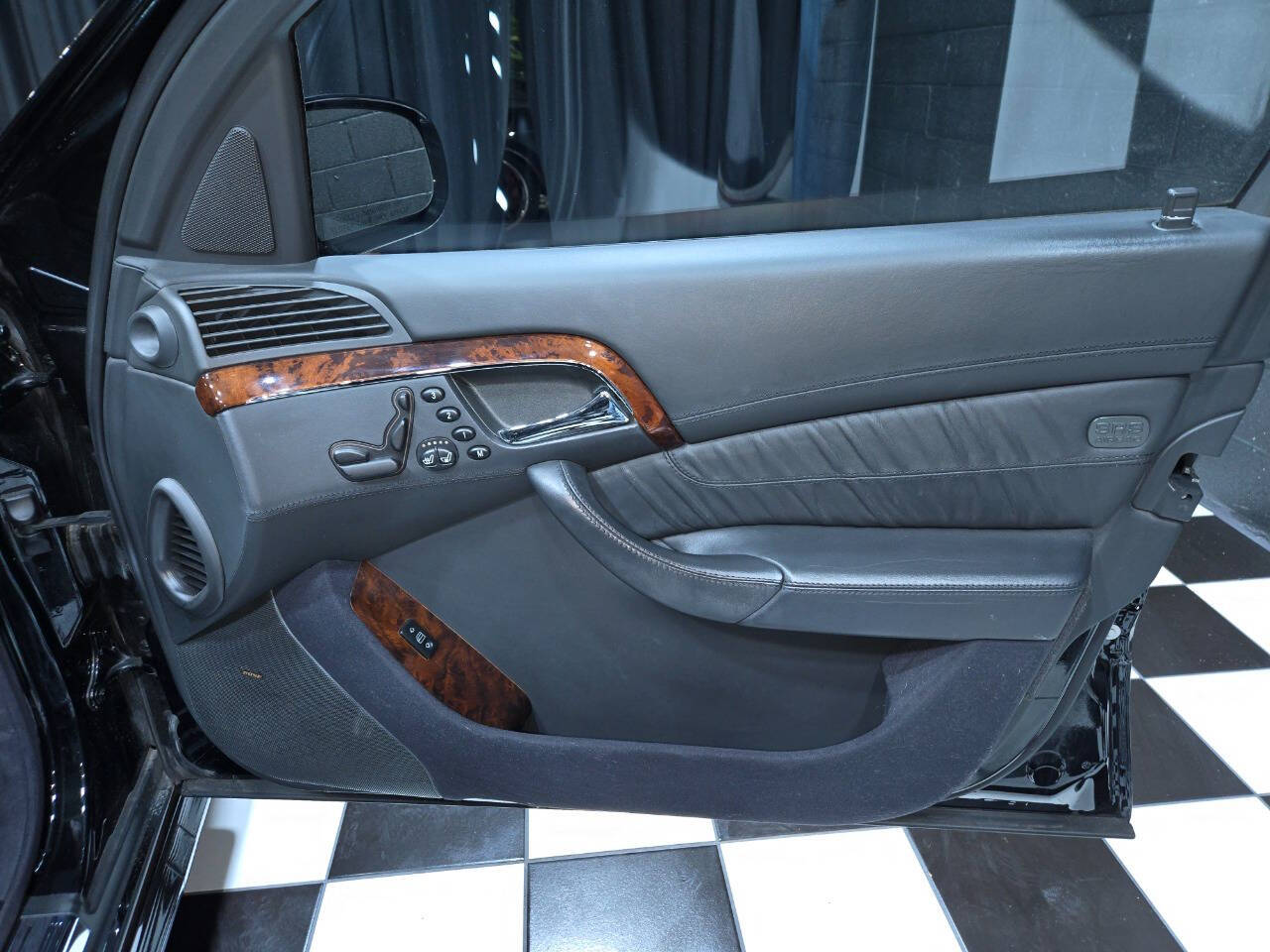 2006 Mercedes-Benz S-Class 71