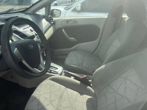2011 Ford Fiesta SE