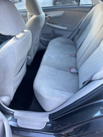 2010 Toyota Corolla LE