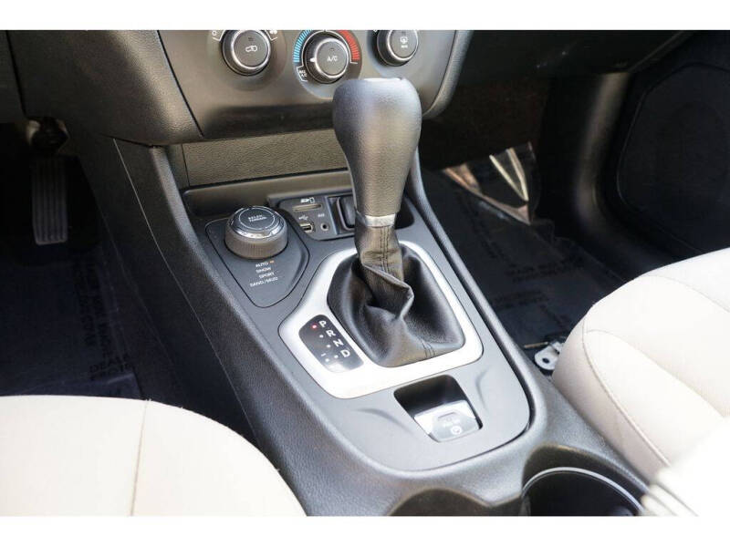 2017 Jeep Cherokee Sport