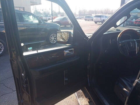 2017 Lincoln Navigator Select