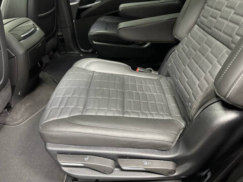 2025 Cadillac Escalade-V