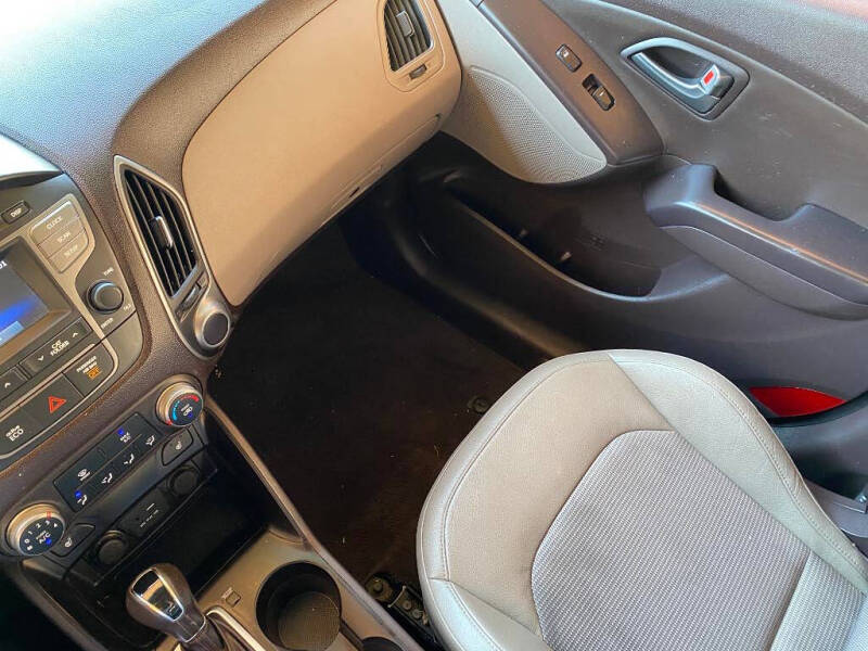 2015 Hyundai Tucson SE