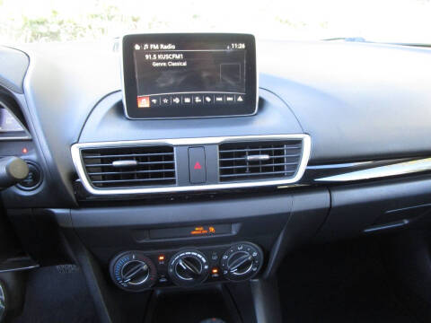 2015 Mazda MAZDA3 i Touring