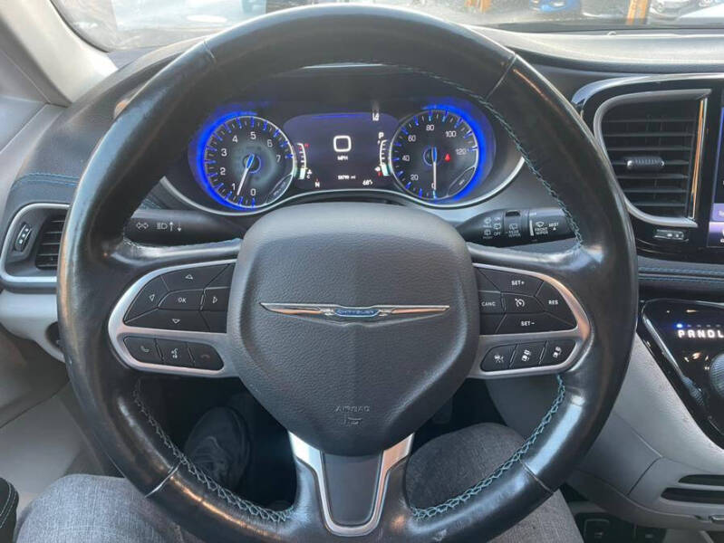 2021 Chrysler Pacifica Touring L