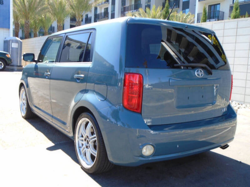 2008 Scion xB