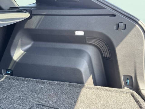 2024 Volkswagen Atlas Cross Sport SEL Premium R-Line 4Motion