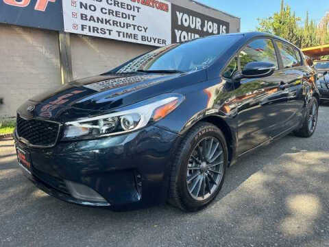 2017 Kia Forte5 LX