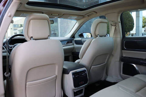 2018 Lincoln Continental Select