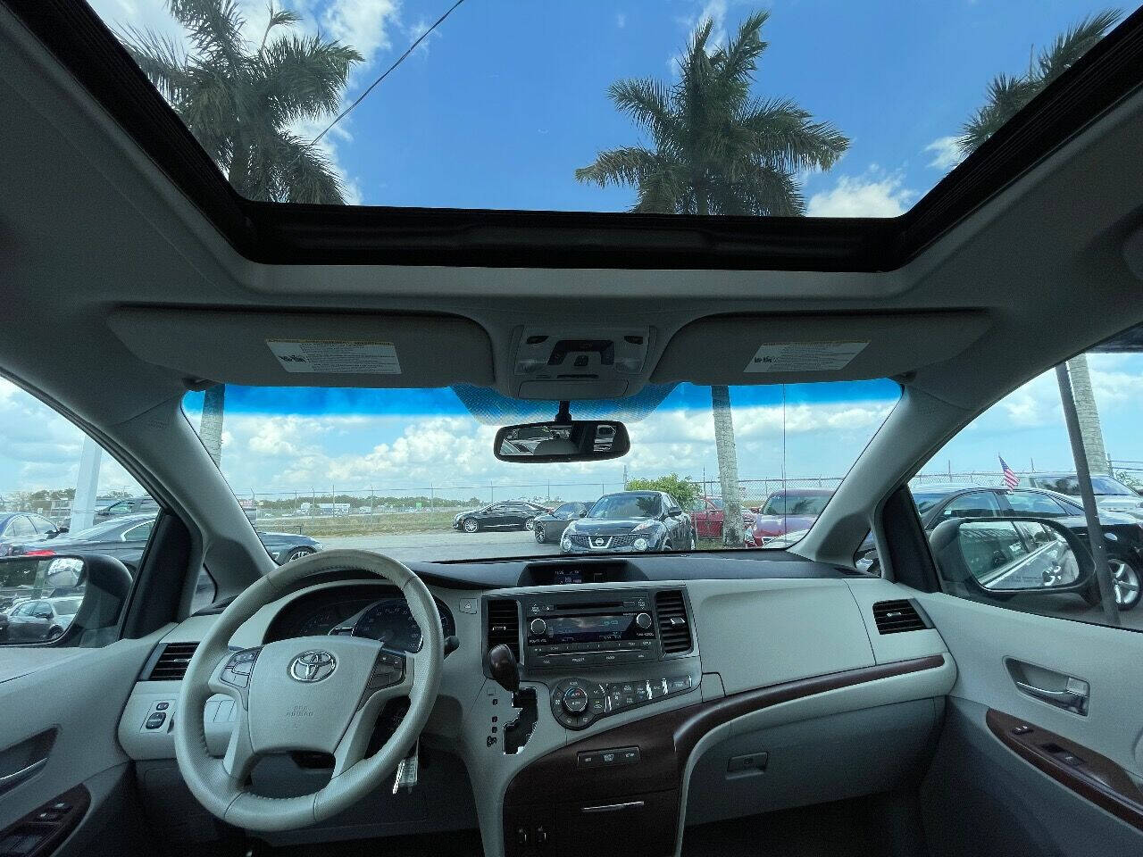 2013 Toyota Sienna  - $15,900