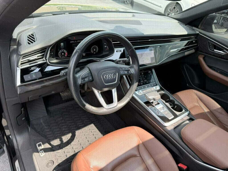 2021 Audi Q8 quattro Premium Plus 55 TFSI