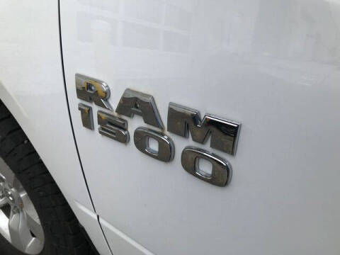 2017 RAM 1500 SLT