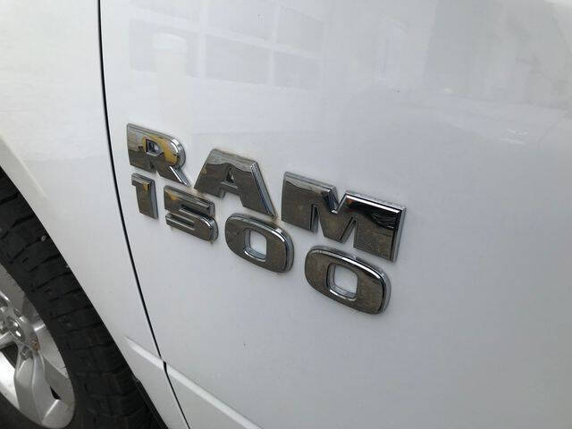 2017 RAM 1500 SLT