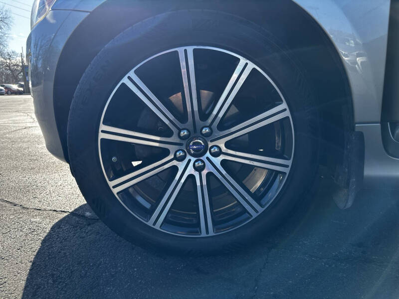 2016 Volvo XC60 T5 Drive-E Premier