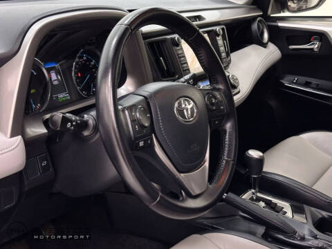 2017 Toyota RAV4 Hybrid Limited