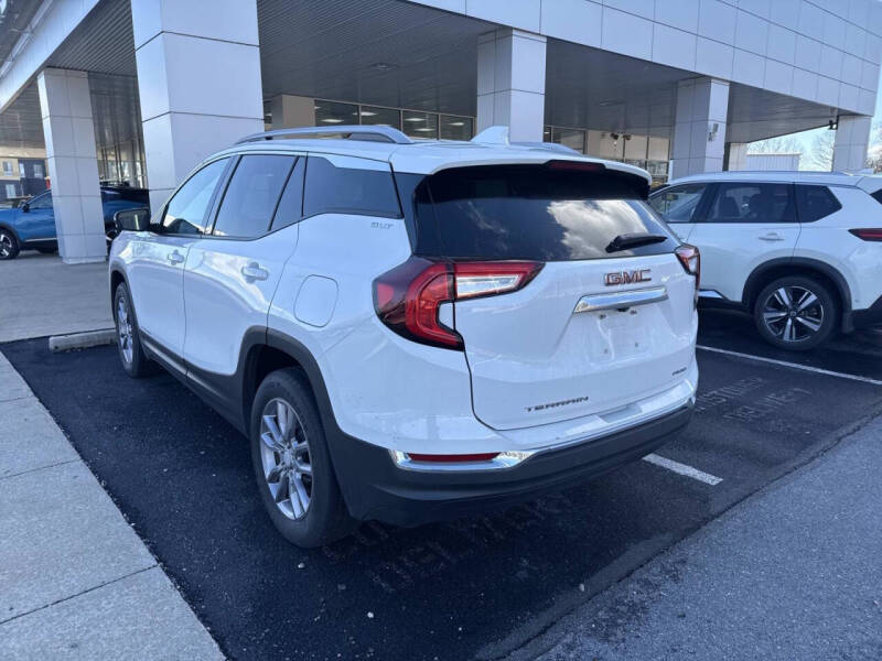 2023 GMC Terrain SLT