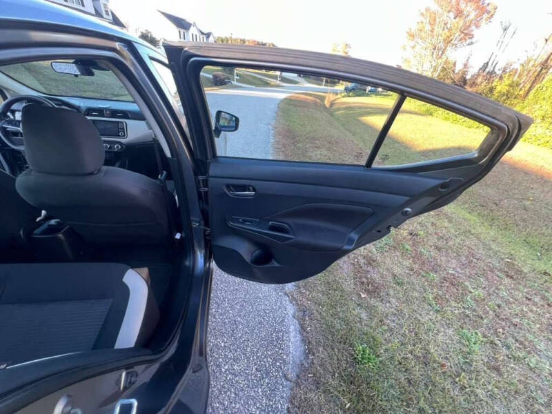 2021 Nissan Versa SV