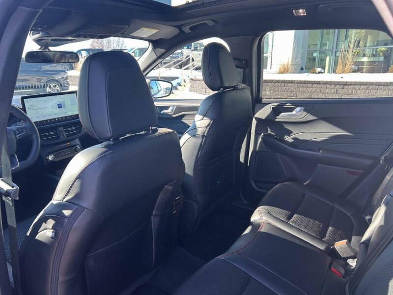 2026 Ford Escape Hybrid ST-Line Select