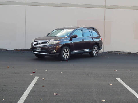 2011 Toyota Highlander for sale at Crow`s Auto Sales in San Jose CA