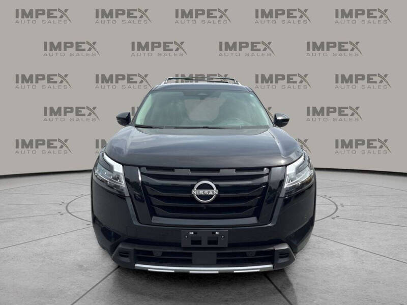 2023 Nissan Pathfinder Platinum