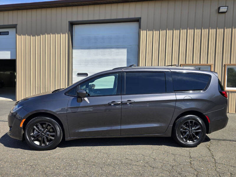 2020 Chrysler Pacifica Launch Edition
