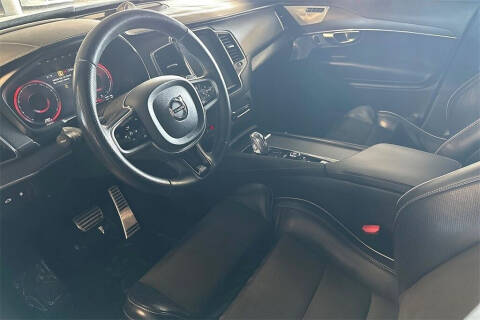 2019 Volvo XC90 T8 eAWD R-Design