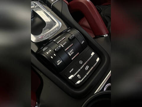 2016 Porsche Cayenne GTS