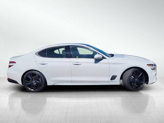 2023 Genesis G70