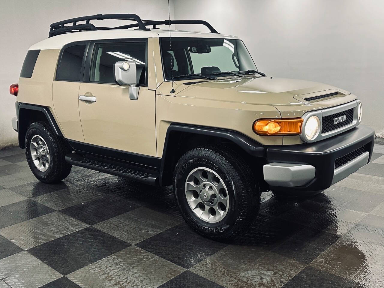 2012 Toyota FJ Cruiser for sale at Extreme Auto Pros in Parma Heights, OH