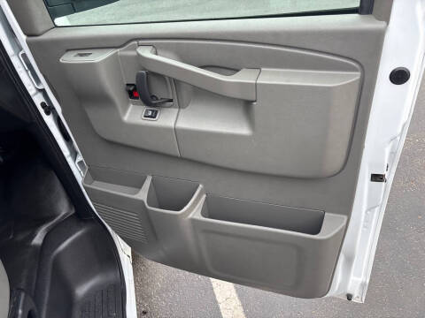 2021 Chevrolet Express 2500