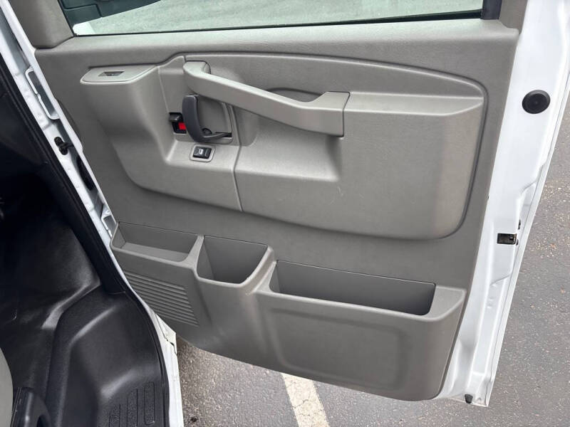 2021 Chevrolet Express 2500