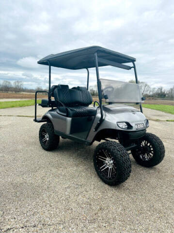 2018 E-Z-GO TXT