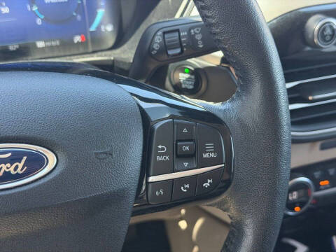 2021 Ford Escape Titanium