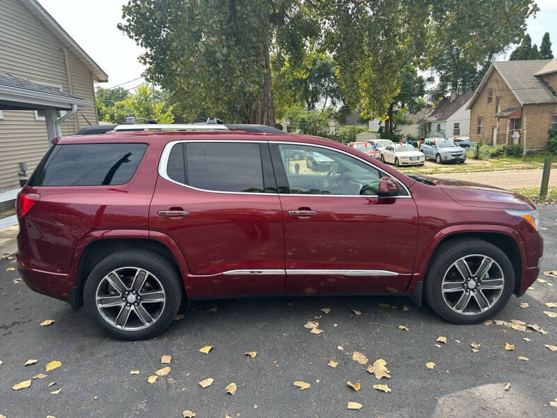 2017 GMC Acadia Denali photo 8