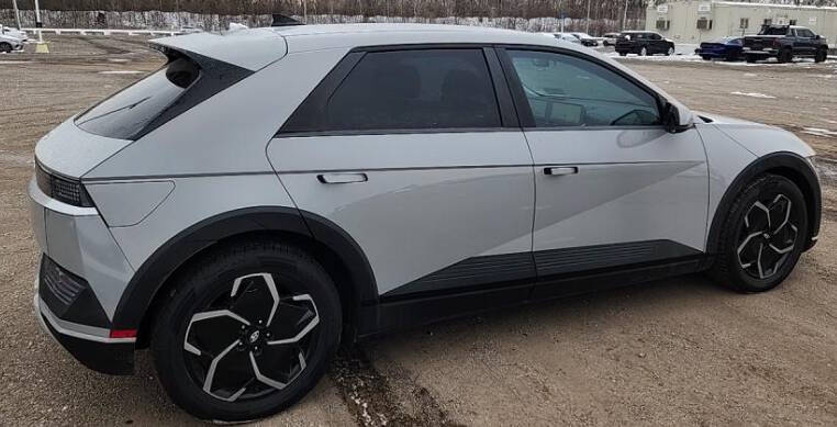 2022 Hyundai Ioniq 5 SE