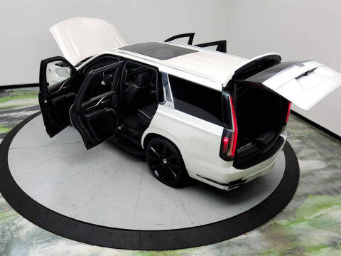 2022 Cadillac Escalade Premium Luxury