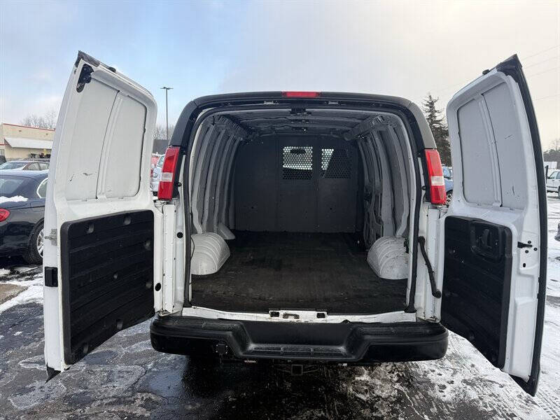 2021 Chevrolet Express 2500