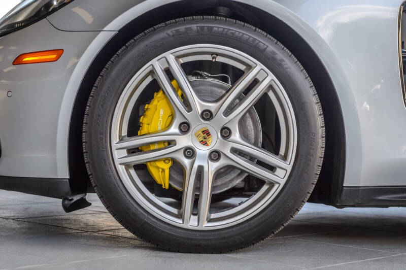 2018 Porsche Panamera