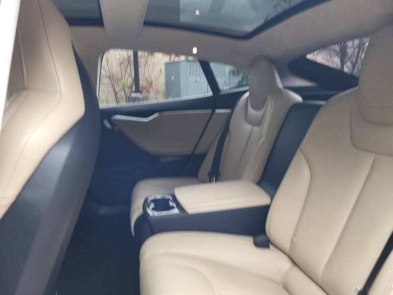 2015 Tesla Model S P85D