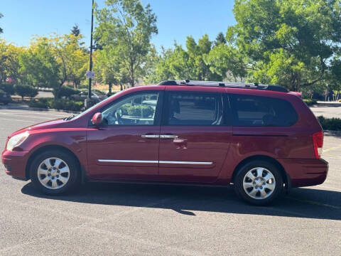 2008 Hyundai Entourage GLS