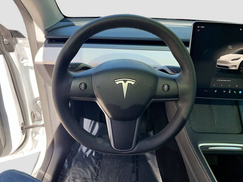 2025 Tesla Model Y Long Range