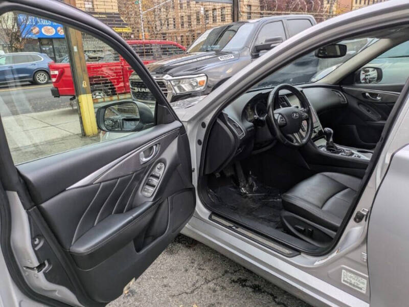 2017 Infiniti Q50 2.0T Premium